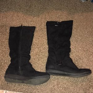 black knee high boots